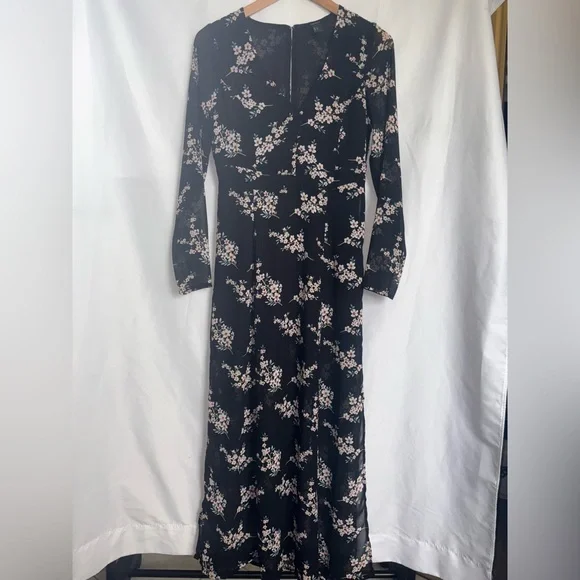 Forever 21 | Dresses | Forever 2 Small Sheer Navy Floral Maxi Dress With  Leg Slits Casual Dress | Poshmark